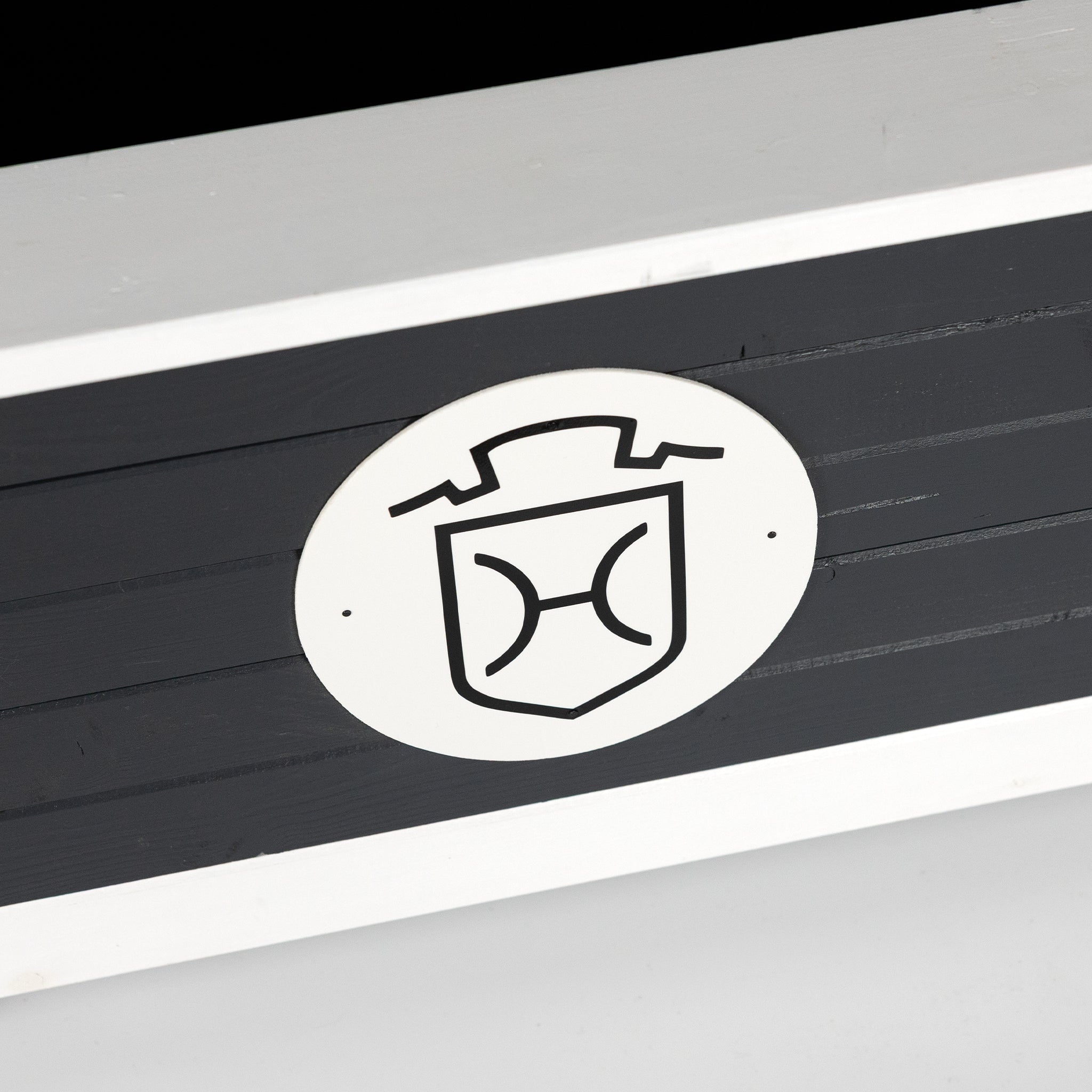 Holsteiner Blumenkasten aus Massivholz – Handgemacht & Wetterfest