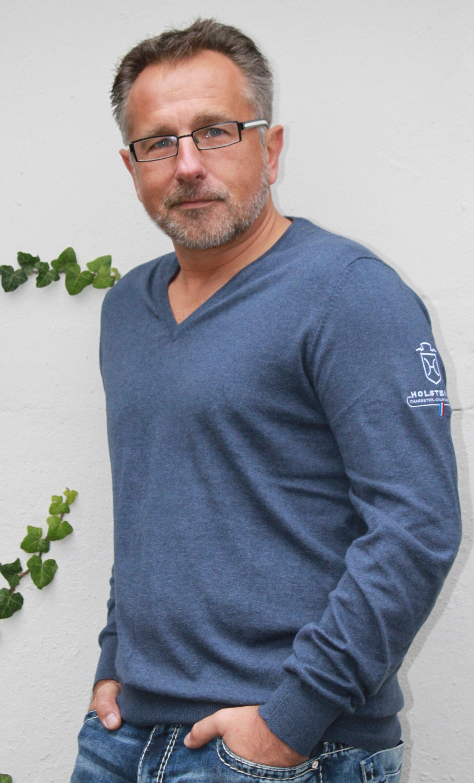 Herren Edel-Holsteiner Strickpullover, V-Neck